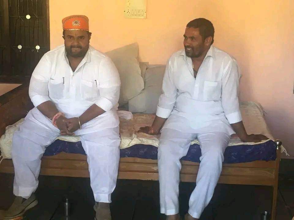 KuberSingChawda's tweet photo. AICC सचिव एवं पूर्व राज्यमंत्री, विधायक भाई श्री धीरज गुर्जर जी को जन्मदिन की हार्दिक बधाई एवं शुभकामनाएं।

 मैं ईश्वर से आपके उत्तम स्वास्थ्य एवं दीर्घा���ु जीवन की कामना करता हूँ।

@dgurjarofficial https://t.co/k4dyLHWl2b