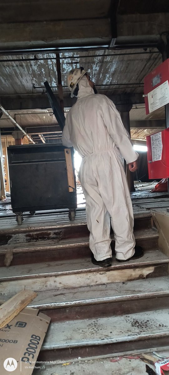 ketchum2003's tweet photo. Demolition worker checking the open front door for intruders. The door was still unsecured at 579 McDermot. https://t.co/LgINVMGoiI