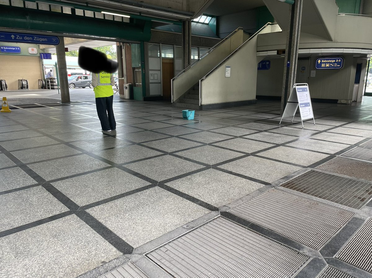 Duygu Özkan tweet media