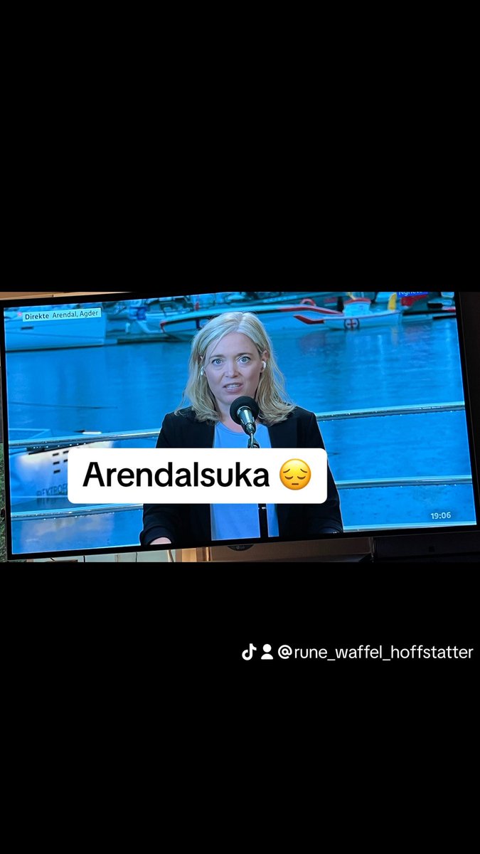 henriksen3000's tweet photo. #Arendalsuka er kjedelig, utdatert #koseprat med #politikere! Hvor er kritisk #journalistikk blitt av, hvor er journalistene ladet med fakta og pågående graving?👎 https://t.co/fseY7akGzi