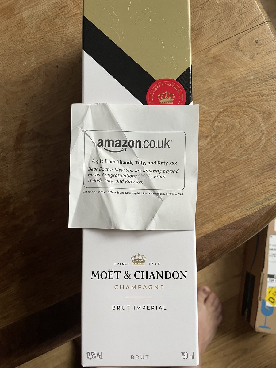 Have the best work colleagues ever, successfully defended my phd yesterday and have received so many freddos, biscuits and now this through the post <a href="/Annie231010/">Thandiwe Rosemarysdóttir 🏳️‍🌈🏳️‍⚧️🇧🇼</a> <a href="/Wrenly_74/">Lynn Wren</a>