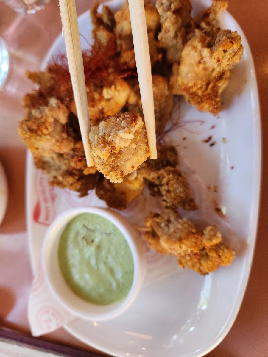 wangcindy1114's tweet photo. Chinese Popcorn Chicken actually goes so well with the cilantro sauce, PLUS, Using the chopsticks like a PRO!!! https://t.co/QoNxEfqF81