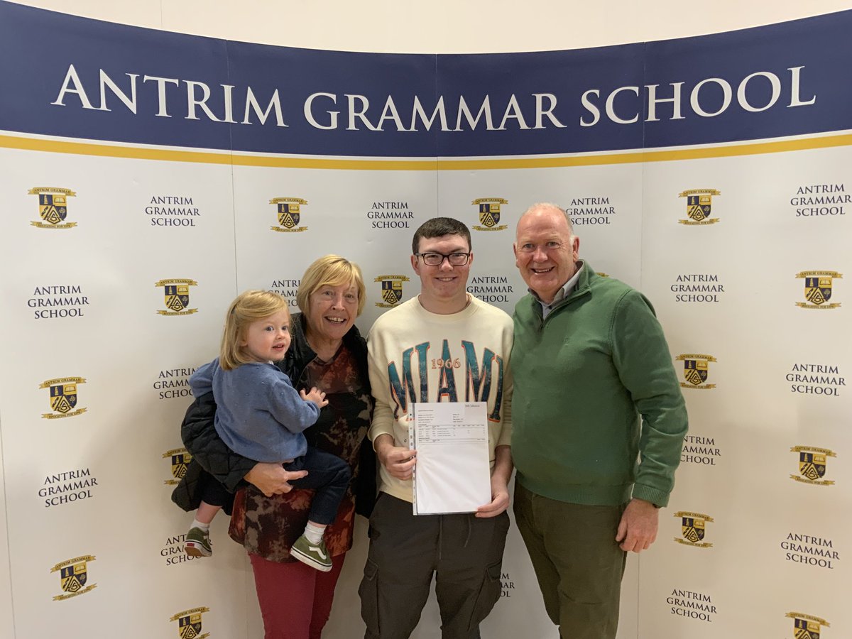 Congratulations to all of our Year 13 and 14 pupils who received their AS and A2 results this morning. We are so incredibly proud of our pupils and their achievements!