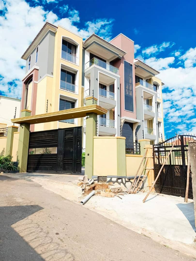 Ddiiro078's tweet photo. Apartment for sale located in kyanja Kampala
One bedroom and sitting room 8 units 
Monthly income ( 12 million per month  ) 
Selling price ( 1.5 billion Uganda shilling  ) negotiate 0753850035. @ddiiroproperty https://t.co/WM6WE01VWY