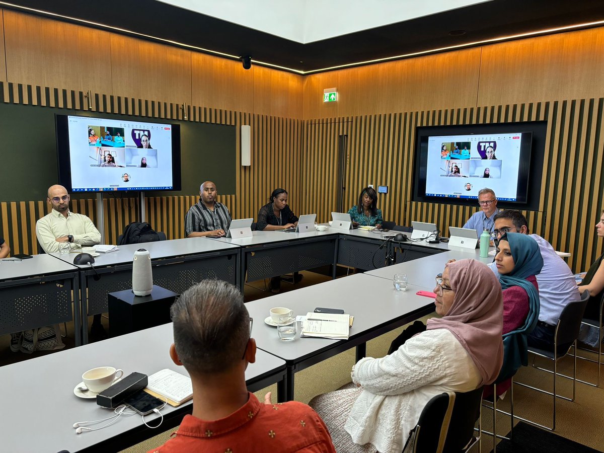 debs_wb's tweet image. It was an important time to convene Muslim orgs and leaders  at City Hall today. Their work has been invaluable in providing support and reassurance to London’s Muslim communities. Working together we must redouble our efforts to tackle Islamophobia &amp;amp; bring communities together.