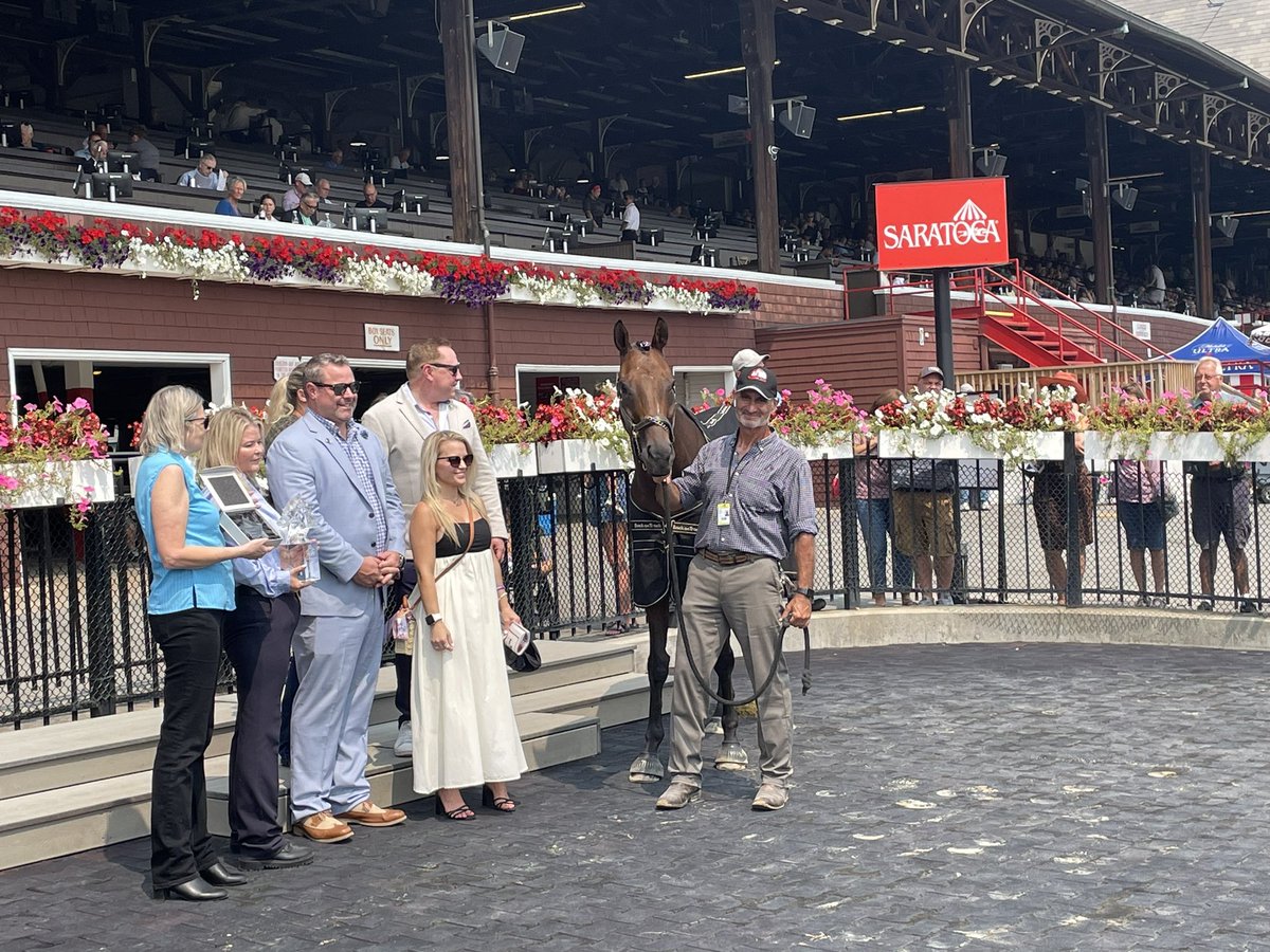 NewYorkTHA's tweet photo. It’s official! My Boy Tate is the winner of the inaugural Down Broadway Award as New York’s Retired Racehorse of the Year.

“Tate” reunited with co-owner Little Red Feather Racing and trainer Michelle Nevin, who also bred the popular NY-bred. https://t.co/bfAPjyOtz1