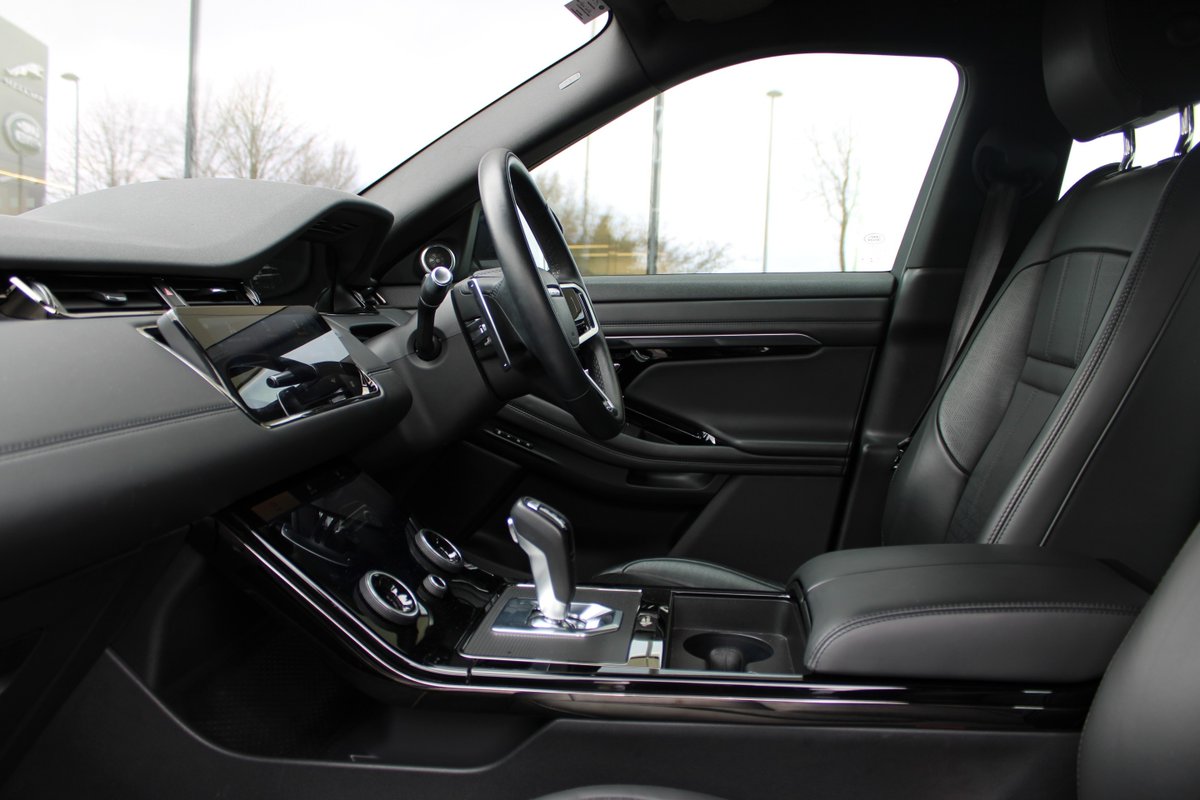 Spirit Land Rover tweet media