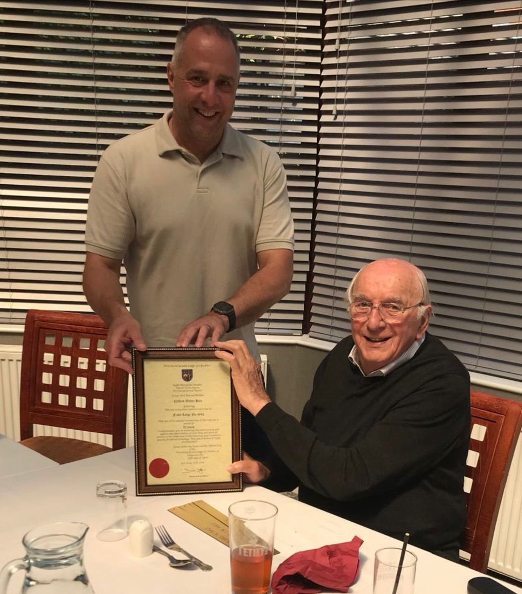 CheshirePGL's tweet photo. ⏪ This #ThrowbackThuraday we look back to July, when members of Froda Lodge in Frodsham met with long serving member Clifford Hale for a very special lunch
🤩 Clifford, celebrating an amazing 5️⃣0️⃣ years as a Freemason was presented with with his framed certificate on behalf of the Head of Cheshire Freemasons David Dyson
😊 Clifford requested an informal gathering over lunch and was joined by his ever supportive wife Hazel and members of Froda Lodge who were very please to be able to join him for this very special occasion
🙌 Congratulations Clifford!
#Freemasons #CheshireFreemasons