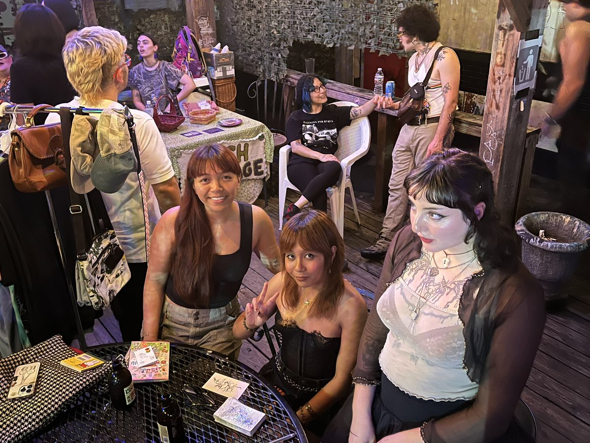 creaturetime's tweet image. &amp;lt;&amp;lt;&amp;lt;&amp;lt;333