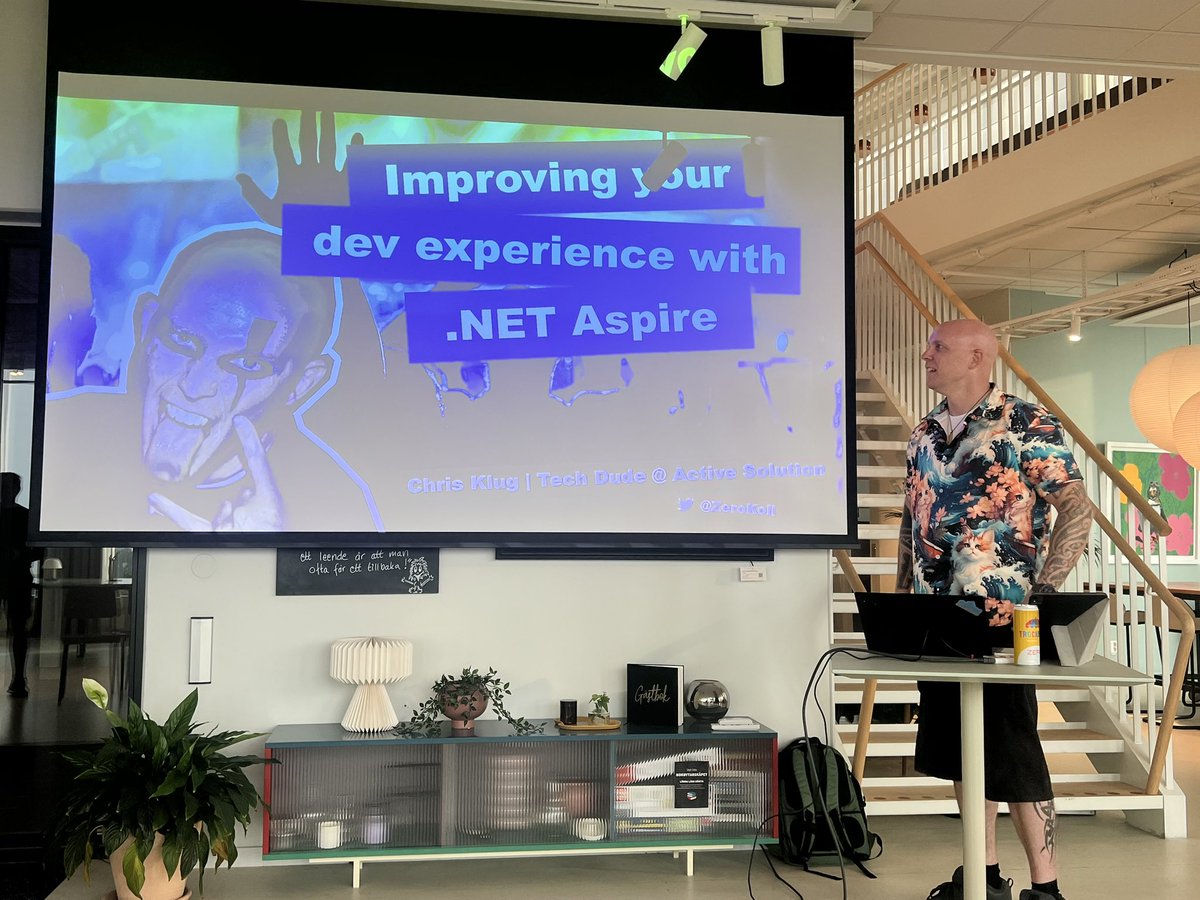 Meetup ikväll i Linköping med <a href="/mobilemancer/">Andreas Wänqvist</a> och <a href="/ZeroKoll/">Chris Klug</a> 🤩👏 #swenug