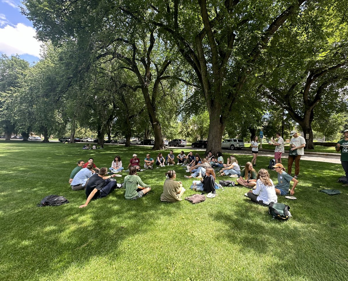 CSU_Ecology's tweet image. What a day! Yesterday we welcomed our newest cohort of ecology students at orientation, then rounded out the day with a happy hour at Avo’s 🍻 Cohort of 2024, we’re so excited you’re here! #csugdpe #ecology #GradLife