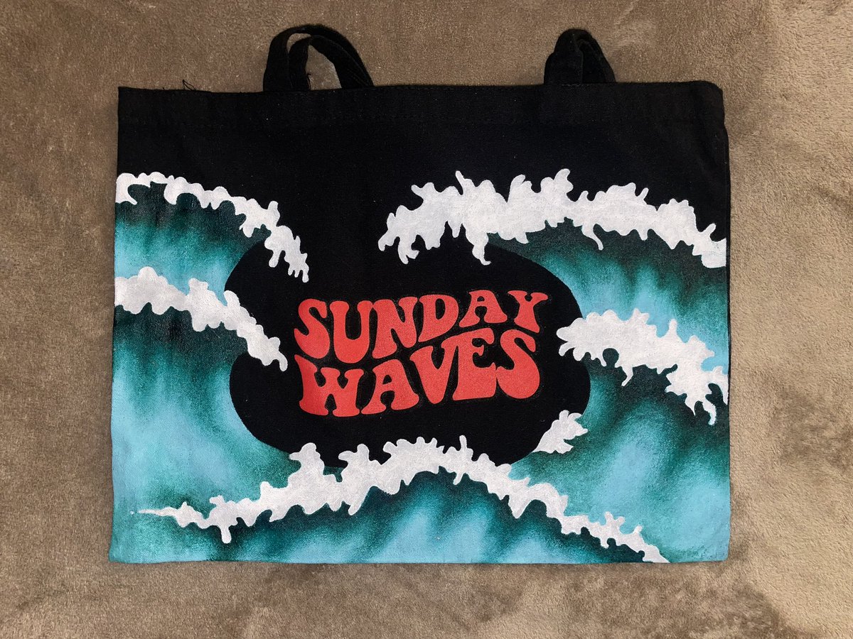 lilwaveman's tweet image. Sunday Waves LA x @mmarie_27 Hand painted 1/1 Tote Bags. Each bag is unique for you and only you.