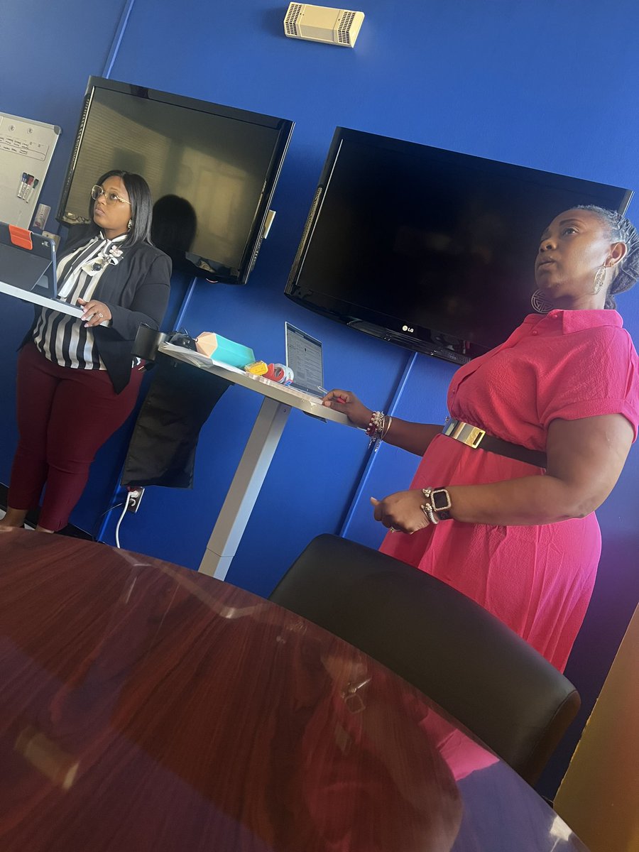 Leigha Curry tweet media