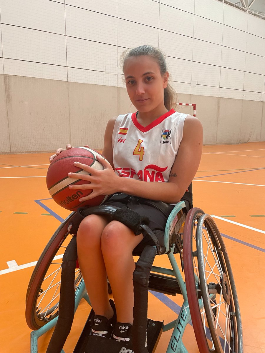 🔥PARÍS 2️⃣0️⃣2️⃣4️⃣🏀👩‍🦽La escolta sevillana Lourdes Ortega, encargada de poner canciones en el vestuario de la selección española de baloncesto en silla, llega ilusionada a París, sus 2º Juegos Paralímpicos📲avancedeportivo.es/noticias/la-in…
#JuegosOlímpicos #AndalucíaenParís2024 #Paris2024