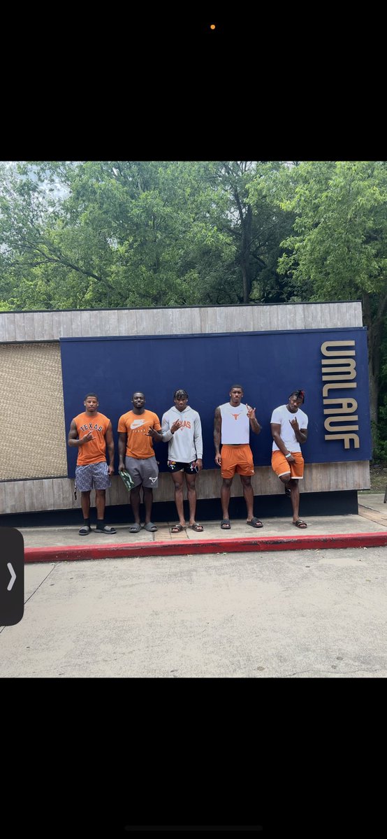 From donations to volunteering, there are so many ways to Join &amp; Support <a href="/umlaufsculpture/">Umlauf Sculpture</a>. To learn more, visit the link. bit.ly/3S7XQ2i. @texasonefund