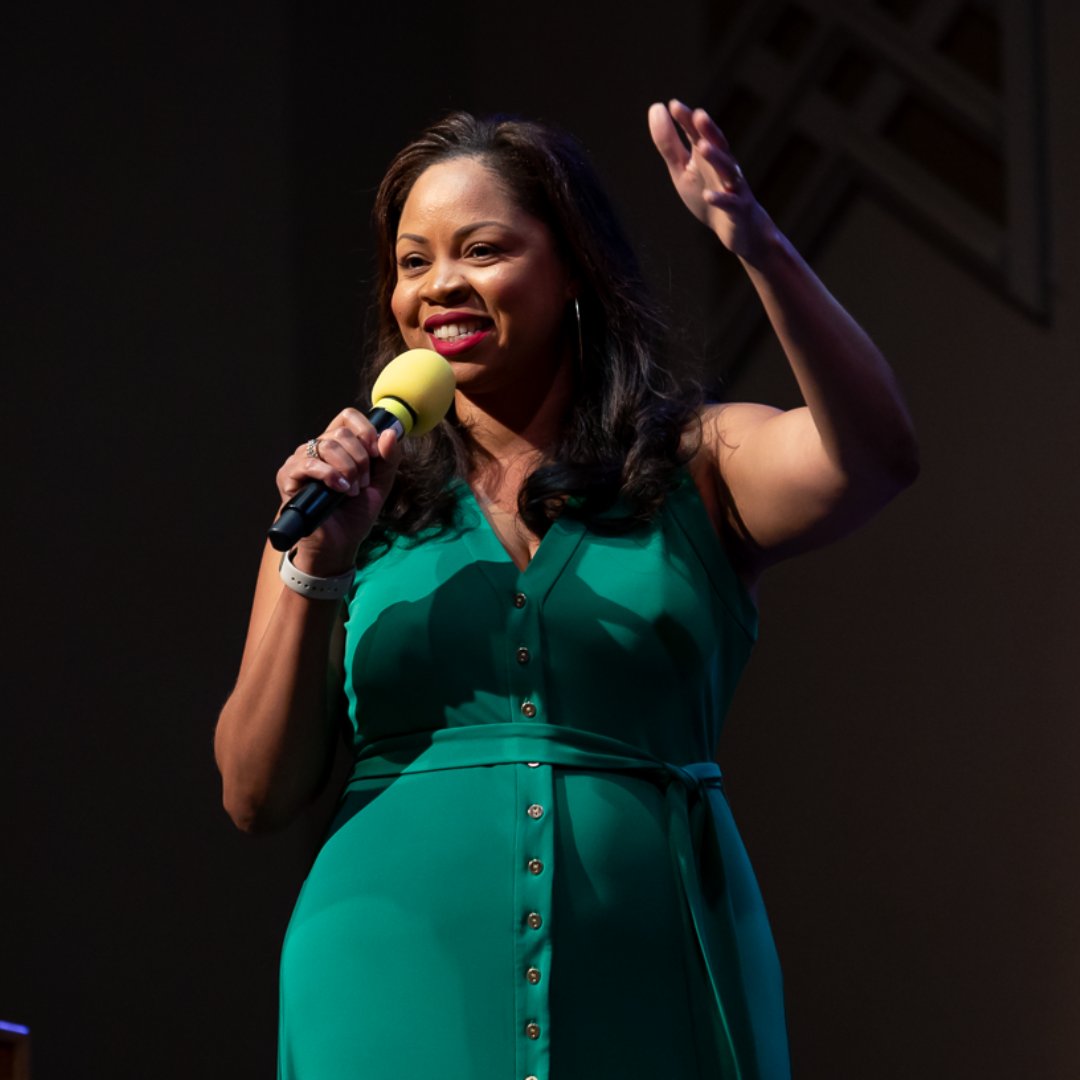 In a keynote on Monday, Aug. 12, she shared her artistic journey, showed examples of her work and discussed how she uses her photography to explore the impacts of bias on individuals, communities and workplaces.

magazine.ravenscroft.org/news/nsp/~boar…