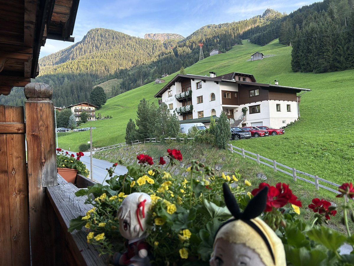 LycoRecoPlush's tweet photo. we have reached austria.
we have reached the zillertal!

hi :) https://t.co/RM5OgX970h