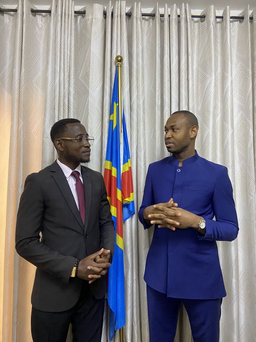 Christian_Mugis's tweet photo. Séance de travail avec le DG @JosephMbuyi du #FSPEEJ en marge de la préparation de la soirée d'éloquence de Kinshasa #SoiréedEl2k24 et du concours les DEBATTEURS Ed.05 dans le cadre de la collaboration @official_fdsf et @fspeej_RDC pour la promotion et l'encadrement des jeunes. https://t.co/PWYzPvhK4F