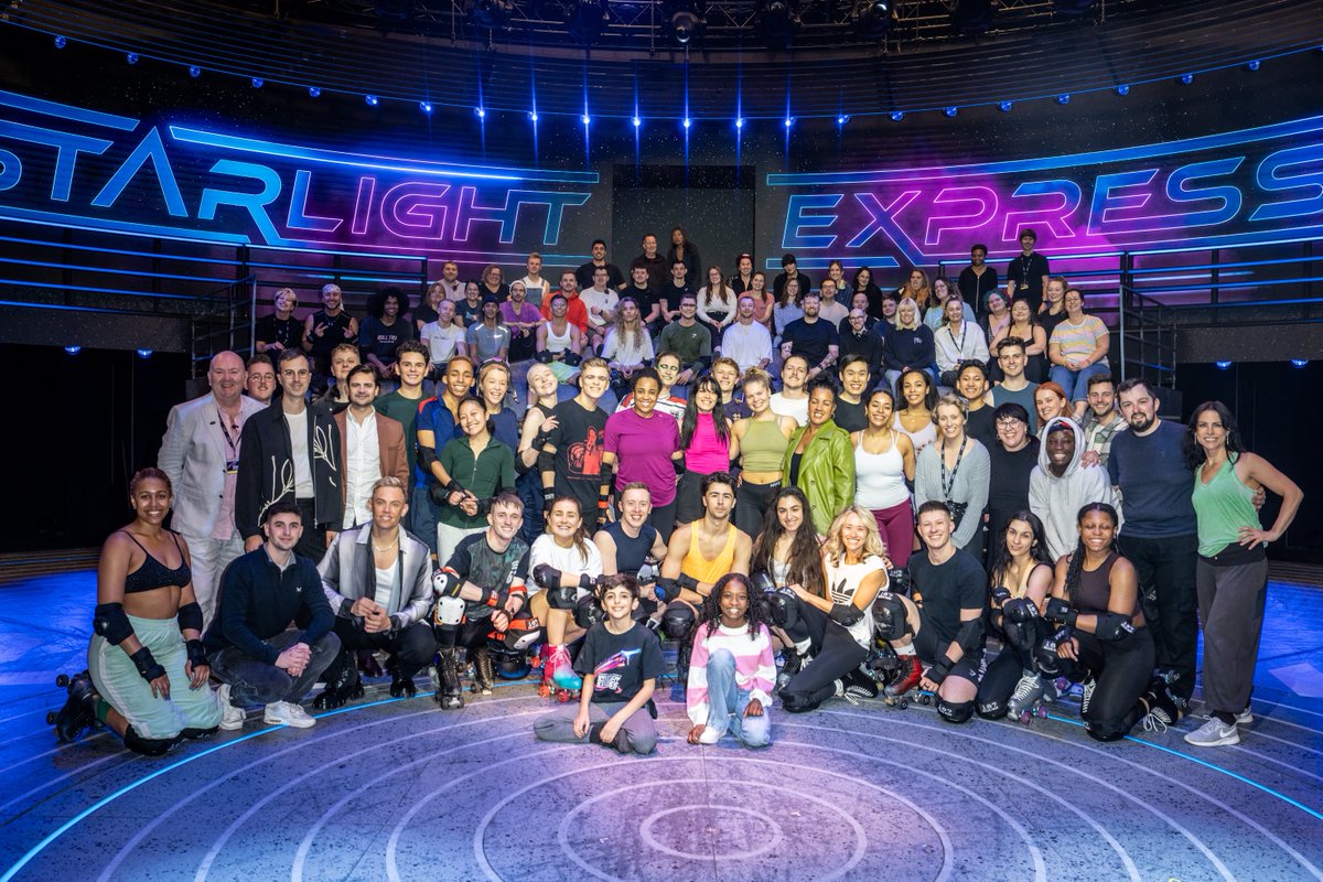 Starlight Express London tweet media