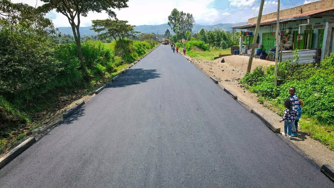 A great achievement on Maili sita-Kabatini road  in Bahati Constituency #Nakuru county.
<a href="/WilliamsRuto/">William Samoei Ruto, PhD</a>  <a href="/KeRRA_Ke/">Kenya Rural Roads Authority (KeRRA)</a>