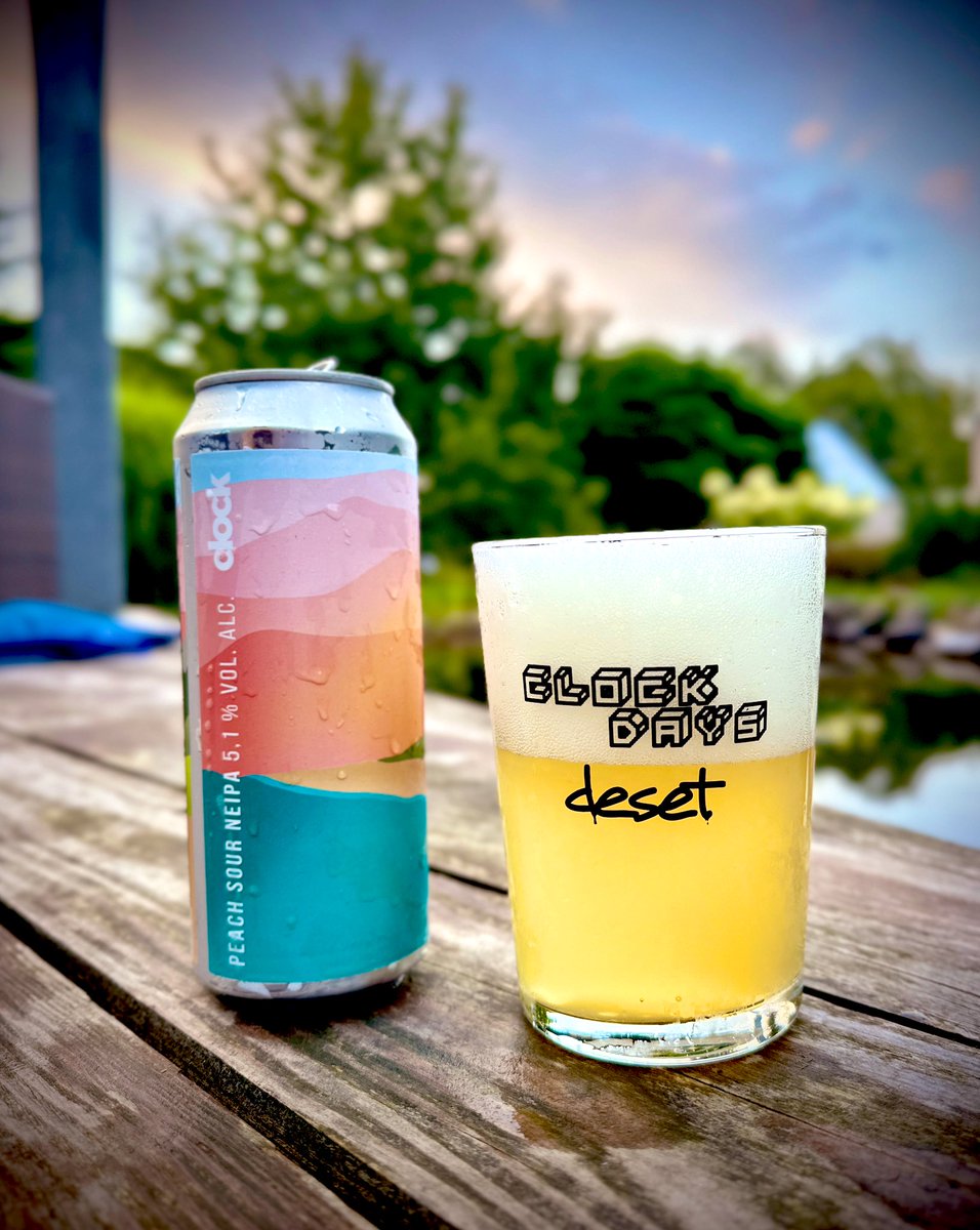 MichalFrost6's tweet photo. Tohle parádní letní pití  od Clocku si zaslouží pouze originální sklo 👌.

Peach sour NEIPA ❤️ https://t.co/57UBGQ60dC