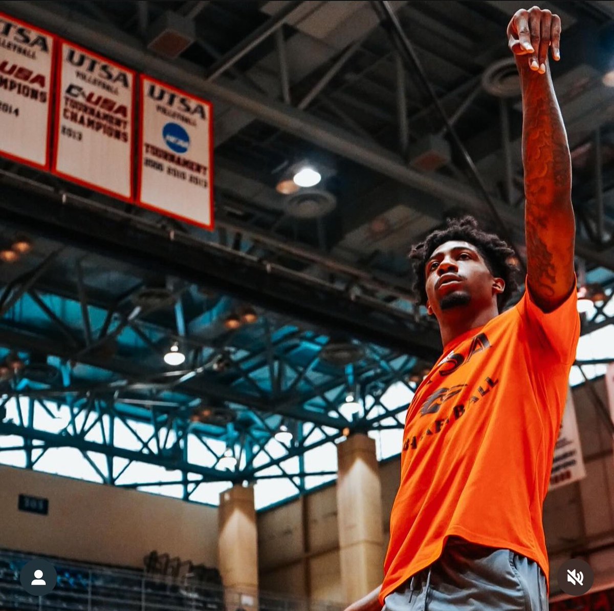 As a student athlete, my schedule is completely taken up with practice and schoolwork. The support I get from the <a href="/runners_rising/">Runners Rising Project</a> allows me to stay focused on both! You can help by contributing at bit.ly/rrp_hoops