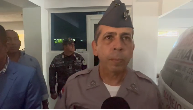 Policía detiene a madre de niña apuñalada en Hainamosa; descartan forcejeo para entrar a apartamento

🔗listindiario.com/la-republica/2…

#ListínDiario