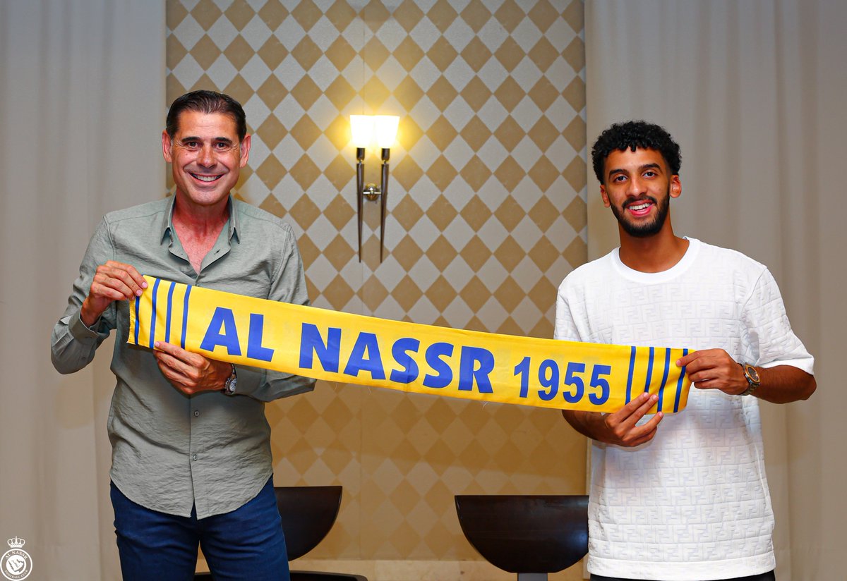 AlNassrFC's tweet photo. بدعـمٍ كامـل من سعادة رئيس مجلس الإدارة الأستاذ إبراهيم المهيـدب 💛
الكابتـن سالم النجدي .. نصـراوي ✍️ https://t.co/4z4YdJeTSX
