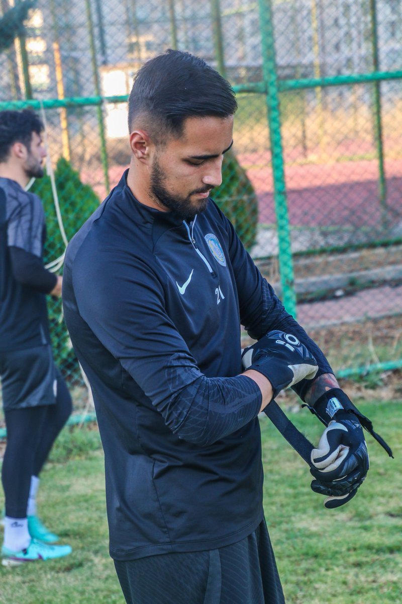 Sanliurfaspor's tweet photo. Ümraniyespor maçı hazırlıklarımız sürüyor. ✅ https://t.co/JpFEykfRoK