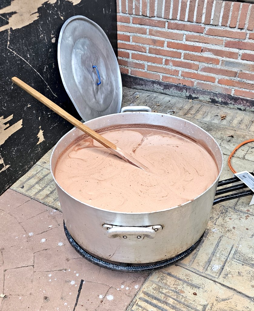 El <a href="/adcr_lemans/">ADCR Lemans</a> y su famoso chocolate con bizcochos pepinero. ¡De 10!