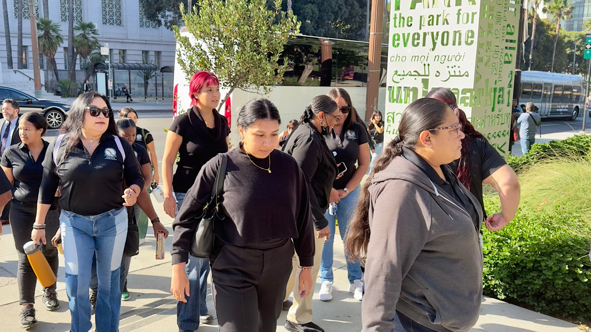 LAUSDSup's tweet photo. A criminal case against Atlas Metals, a recycling business next to #JordanHS, was delayed again until Oct. The Jordan HS community has our full support to ensure safety in our school community. We will keep fighting with @wlcac and others for justice, for Jordan HS and Watts. https://t.co/XuUnzWfWya