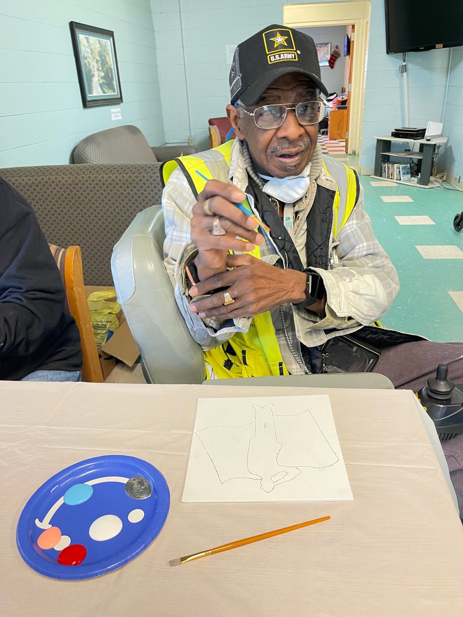 TheServantCtr's tweet photo. The Servant Center is truly grateful and appreciative of all the volunteers who provide amazing help for our homeless veterans. A special THANK YOU to volunteers from @Bennett College who came and allowed our members-in-need to participate in a painting activity on a Friday! https://t.co/VMqzR3o17T