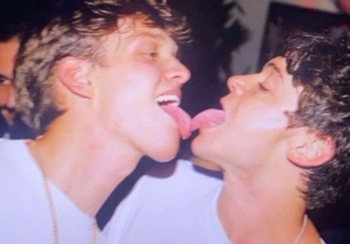 couldbeuslgbt's tweet photo. https://t.co/vZs85N89hF