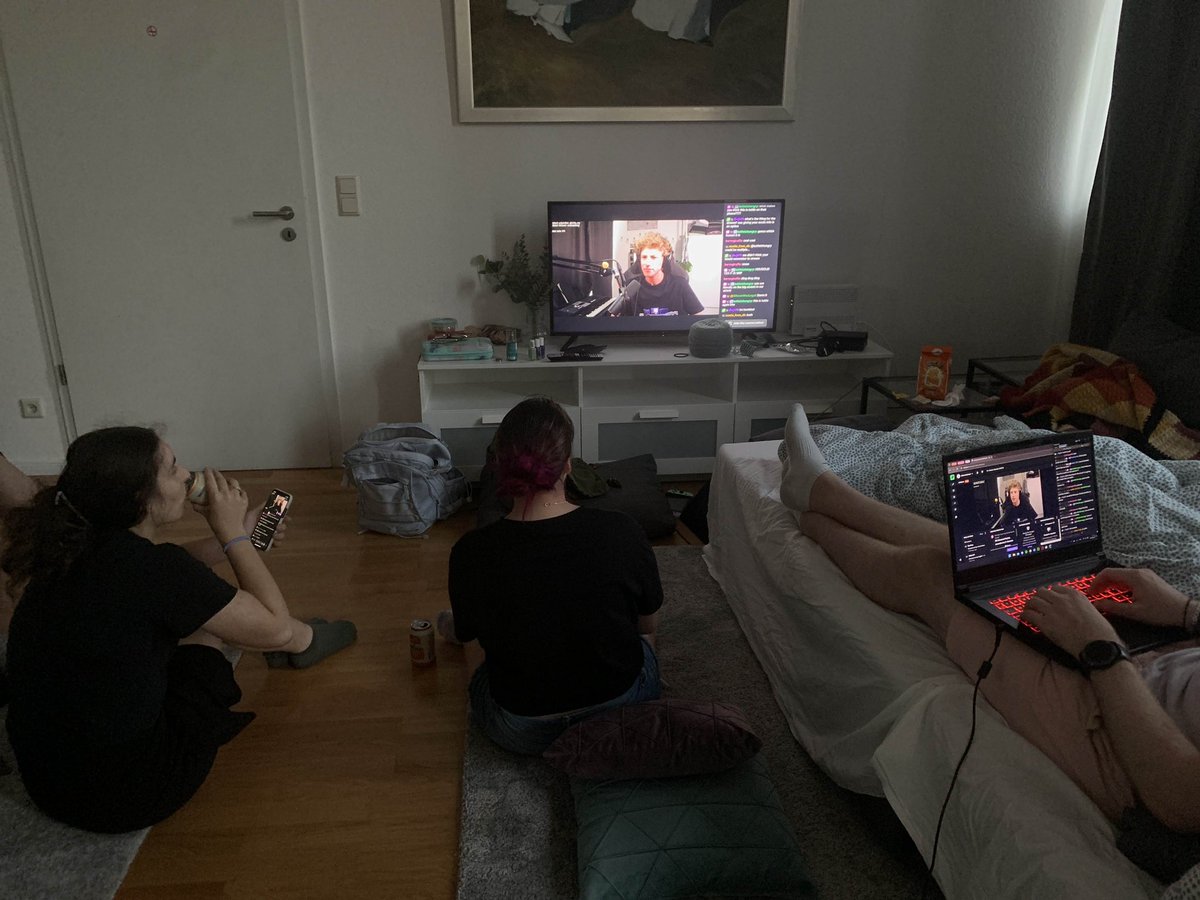 Loki || aka. tuttleishungry tweet media