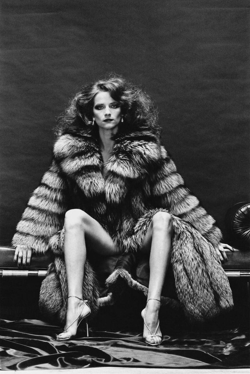 PikMeOfficial's tweet photo. Helmut Newton, the most sensual photographer in fashion. 📸✨ #HelmutNewton #FashionPhotography #IconicPhotographers #Art #Fashion #Photography https://t.co/3A1C7scpqD
