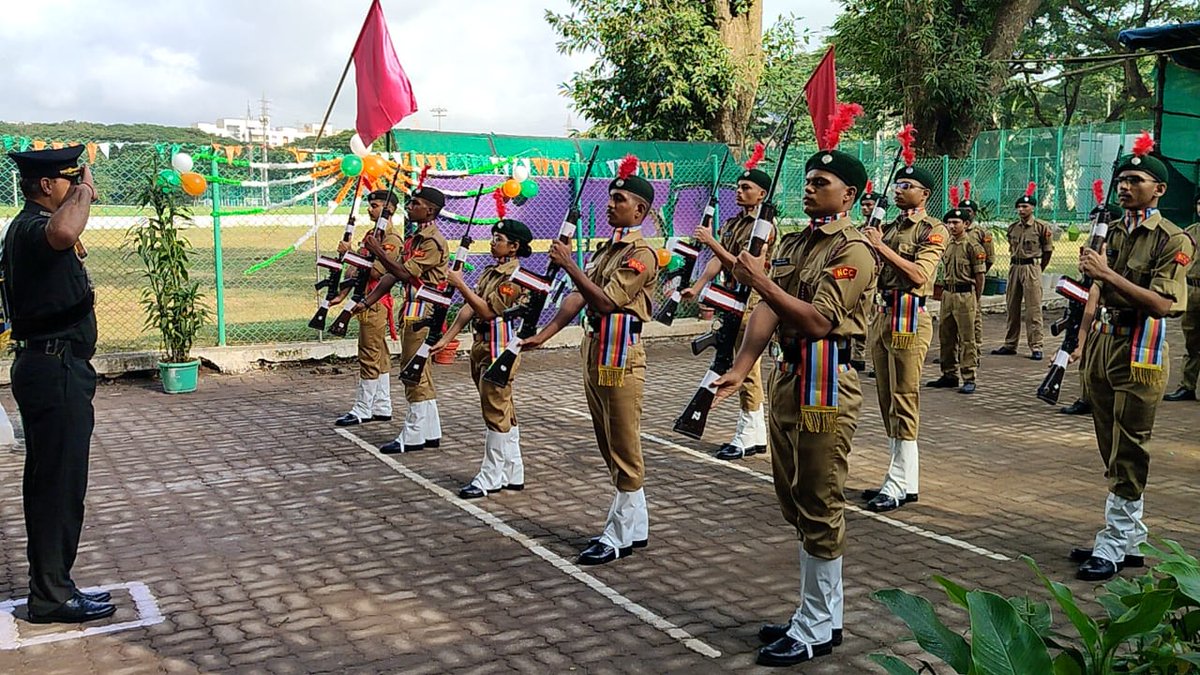 Jai Hind!
NCC IIT Bombay celebrated Independence Day with a Guard of Honour, Rank Ceremony, and a 1000 ft Tiranga Rally led by 2 MER Cadets. Over 1200 participants, including dignitaries and faculty, joined the event. 

#IndependenceDay
 <a href="/jaguarjessami/">Jagpal</a> 
<a href="/RNawarkhele/">Rajesh Nawarkhele</a>