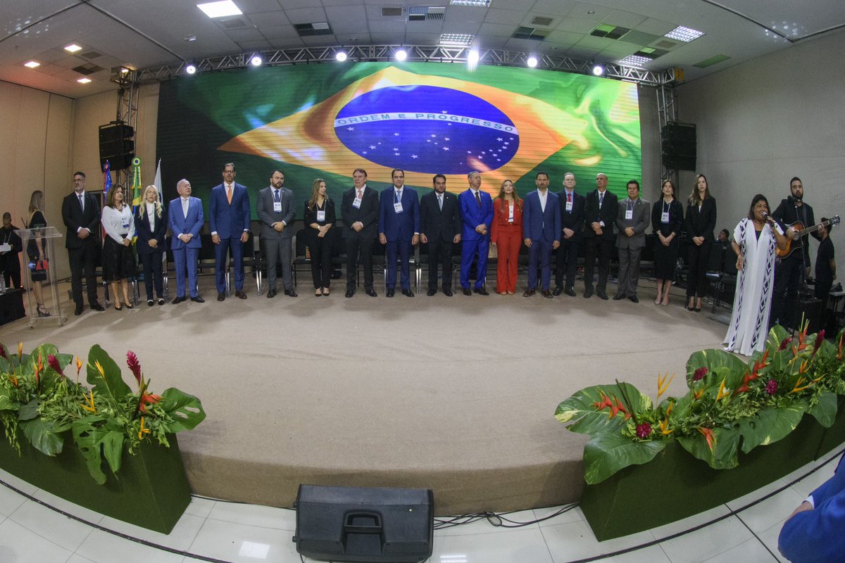 OAB_Amazonas's tweet photo. Conferência 👩🏻‍💼Arraste para o lado e confira os registros do primeiro dia da III Conferência Estadual da Advocacia Amazonense, o maior evento de direito da Amazônia. 

Este ano trouxemos palestrantes locais e nacionais para debater sobre empreendedorismo e tecnologia. https://t.co/UKTaMj7sqz