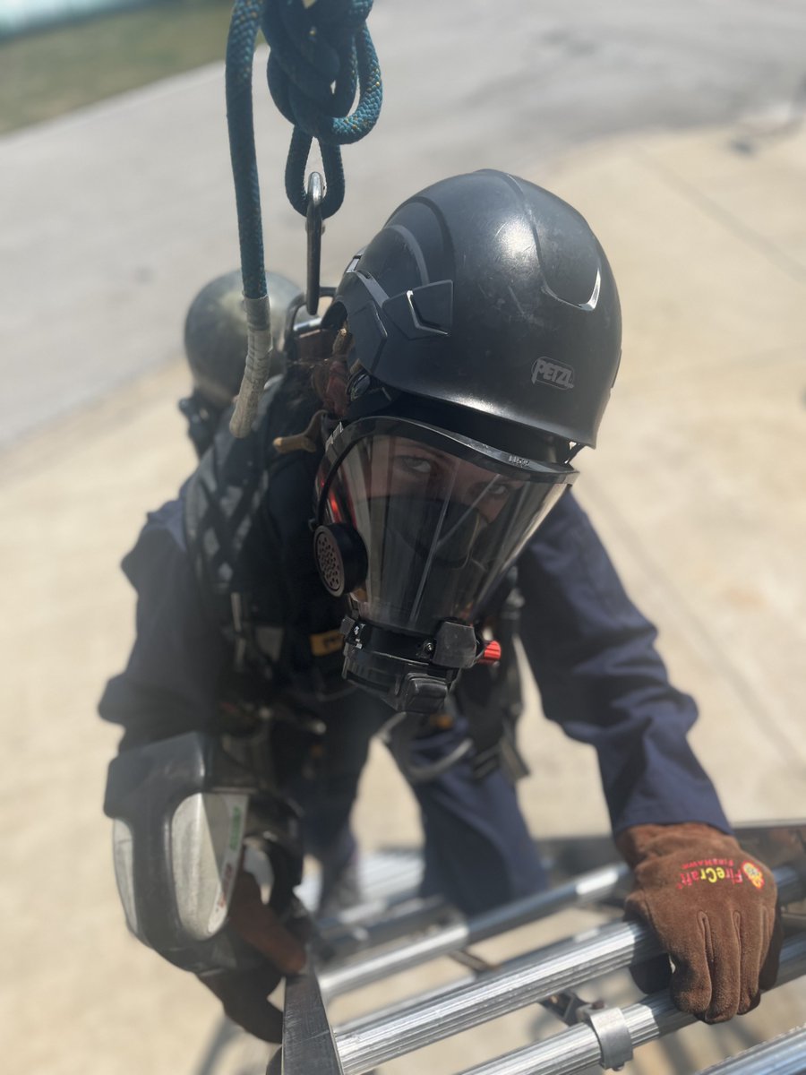 Camper Kenzie climbs the ladder to perform a VEIS Search if a second storey room. Kenzie makes sure to keep three points of contact with the ladder at all times. #BlazeFireLeadershipCamp