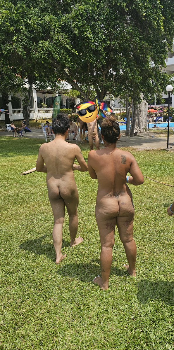 Samratd80's tweet photo. Some nice bums from NATCON https://t.co/sqn0lRnryX