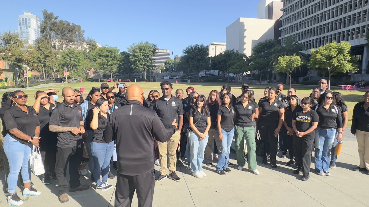 LAUSDSup's tweet photo. A criminal case against Atlas Metals, a recycling business next to #JordanHS, was delayed again until Oct. The Jordan HS community has our full support to ensure safety in our school community. We will keep fighting with @wlcac and others for justice, for Jordan HS and Watts. https://t.co/XuUnzWfWya