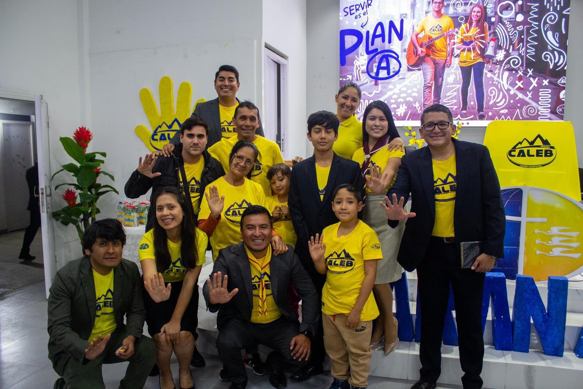 RubenRivera95's tweet photo. Hasta el próximo Misión Caleb! 
Feliz de haber compartido junto a grandes líderes un cierre especial de Misión Caleb! 🙏🏼😃 
Que Dios nos bendiga, no dejemos de seguir trabajando por las nuevas generaciones! 💛
@adventistasAPC  @AdventistasUPS https://t.co/zqgtCZLwyd