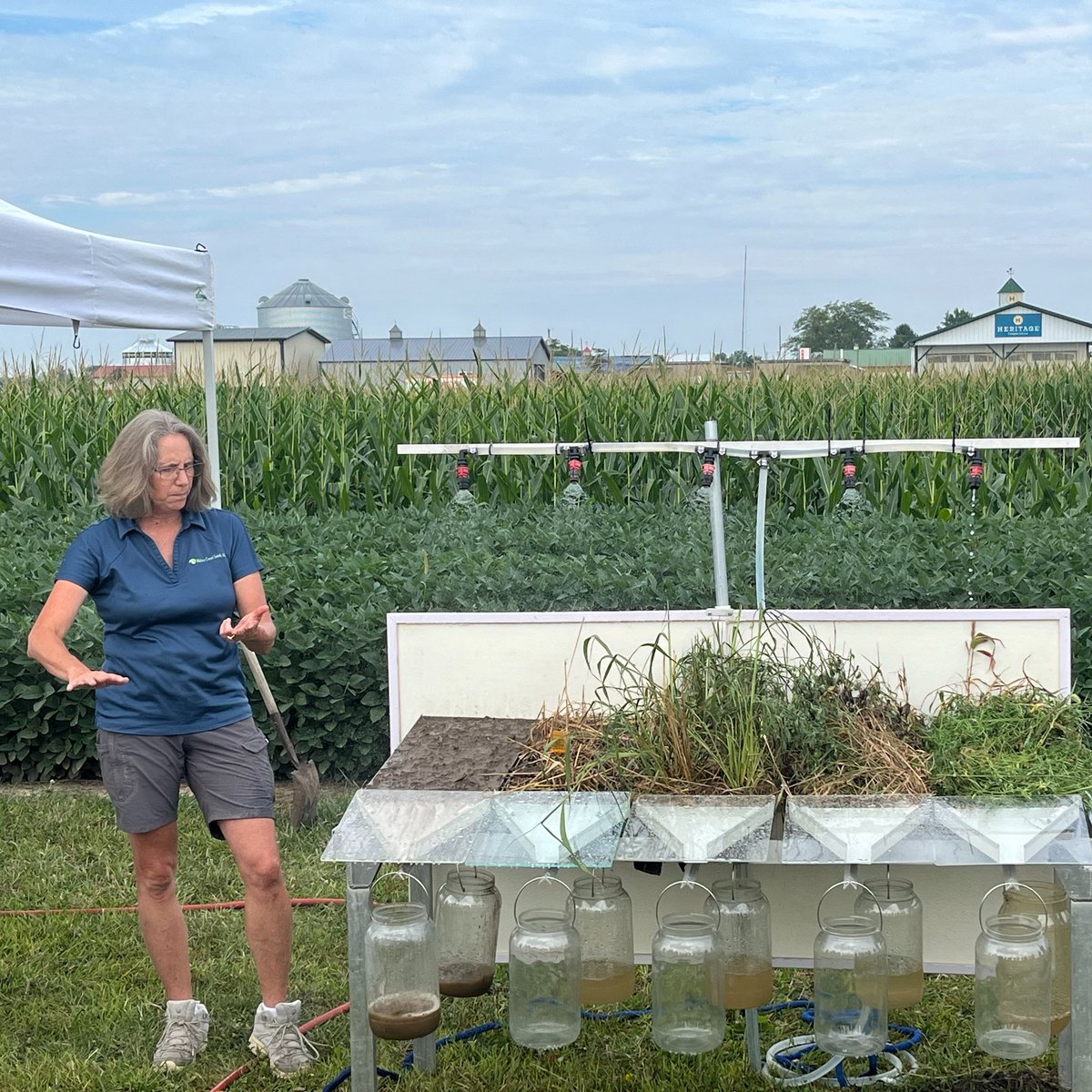 CargillGrainUS's tweet photo. Kicked off the morning with some #SoilHealth demos at the London, OH field day! We hope you're looking forward to learning all things #RegenerativeAg today alongside Ohio State University, the Ohio No-Till Council, and #CargillRegenConnect. https://t.co/aNYhcArVhV