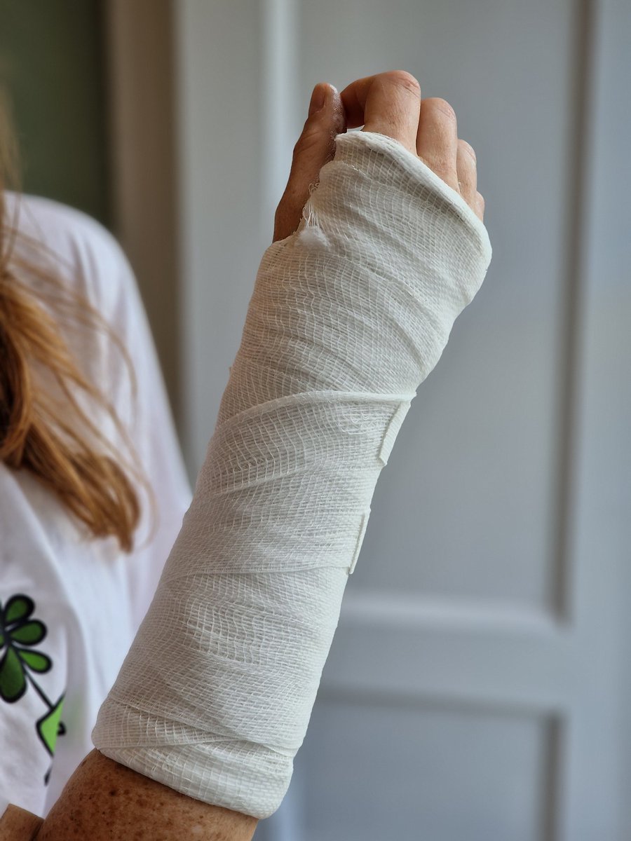 CANCELLED SHOWS - Thank you to everyone who has joined us for a show so far, unfortunately there was an accident today and Antonia was injured, meaning Friday, Saturday and Sunday performances will be cancelled 🤕 #edfringe2024 #frinjury