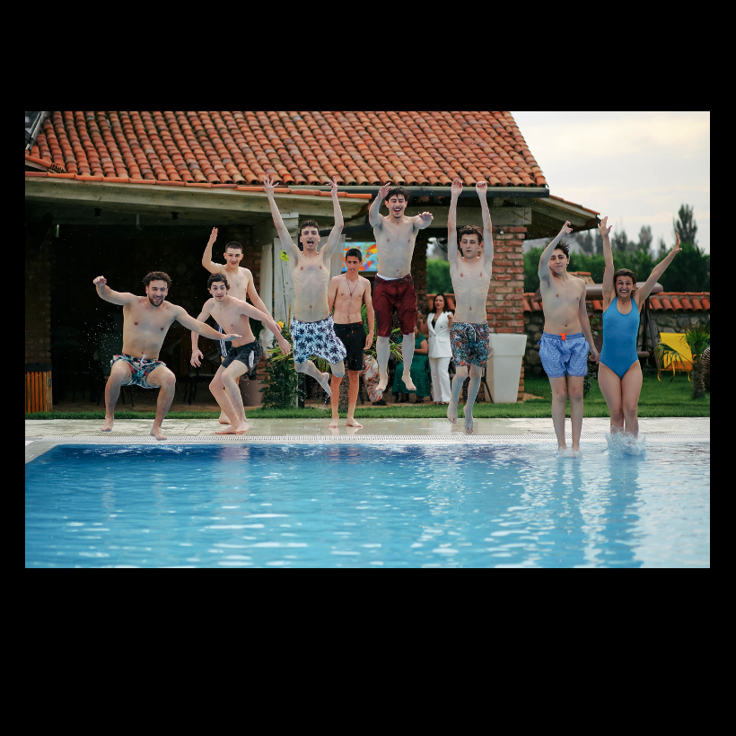 Yes! It's still summer for a couple more weeks. Enjoy your self and make sure you have plenty of snacks for the teenagers. They can really eat!
patapscovalleypools.com
#patapscovalleypools #itsstillsummer #poolseason #poolinstall