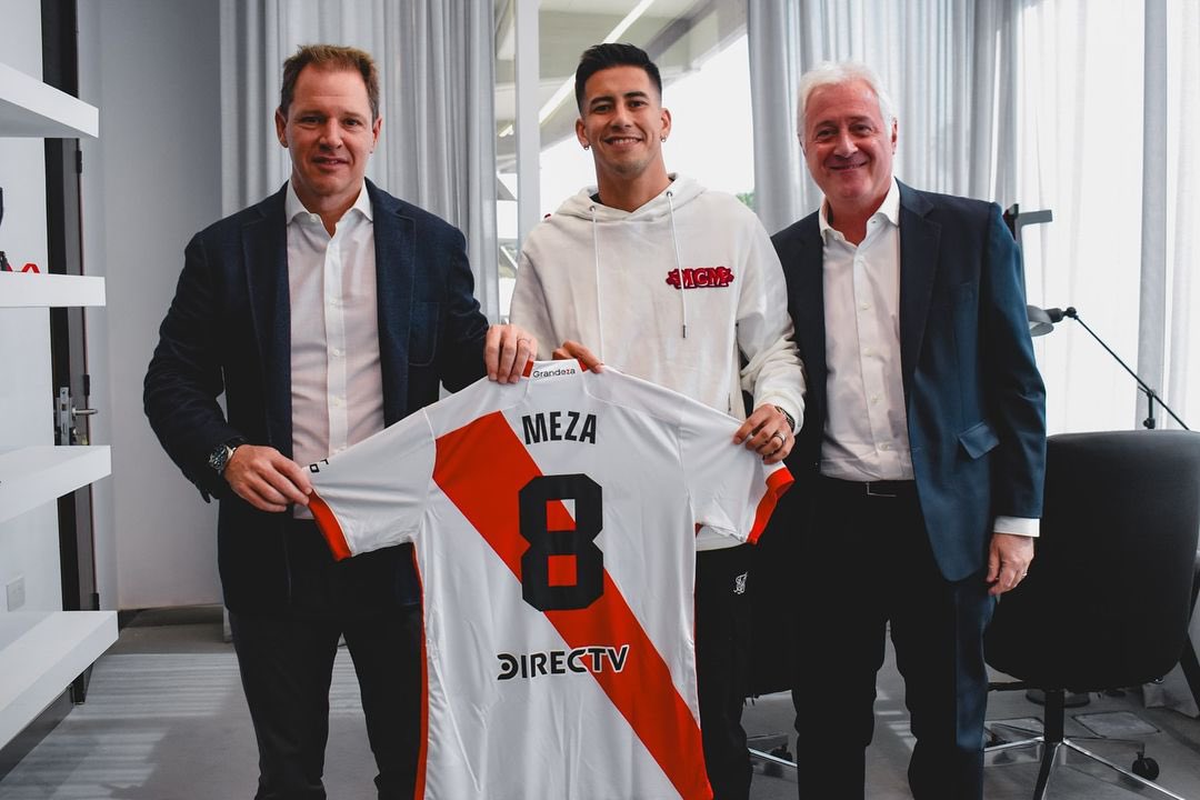 😍Maxi Meza sabe que va a jugar en el Club de sus amores😍
