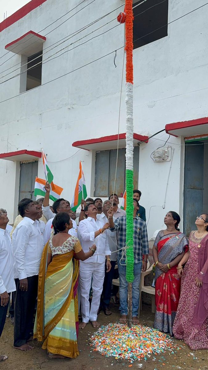 On this 78th Independence Day, I had the profound honor of hoisting the flag at my village Panchalingala for the very first time as MP. A moment of immense pride and gratitude. 🇮🇳 

#IndependenceDay
#IndependenceDay2024 #ProudMoment