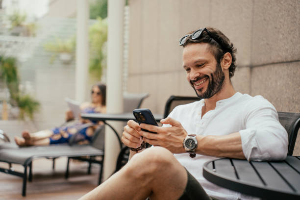 Traveling abroad and using AT&amp;T? Click the link for tips on managing your costs and staying connected with International Day Pass: go.att.com/f6553940 🌍📞 #ATT