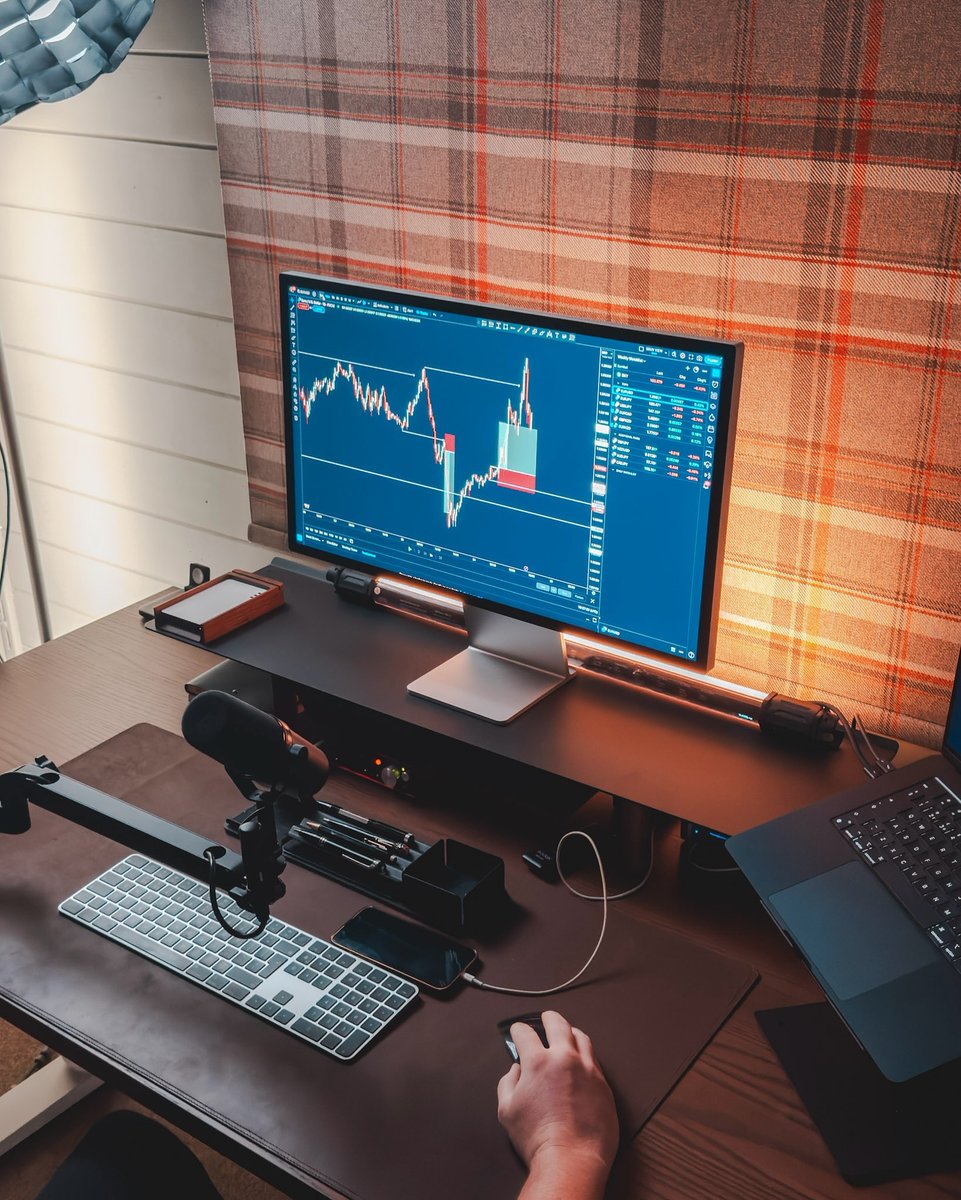 falconfxtrading's tweet photo. Just because you're a teacher, parent, or student, doesn't mean you can't learn to trade. You don't need to be glued to the charts all day. With Falcon, it's about balance. Stay tuned for the new 4H strategy update! #forex #forextrading https://t.co/p3Ltt5bEfA