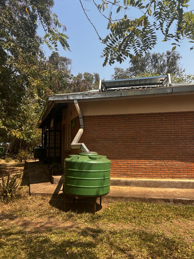 Tisu_8's tweet photo. Reflecting on the National #Agroecology Conference; In many developing countries, agriculture uses over 80% of water. With climate change worsening water scarcity, efficient use is critical for sustainable water management and #climateresilience. #WaterResourcesManagement https://t.co/qBbz7kBCEC