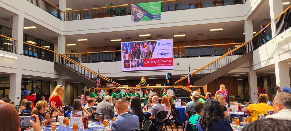 Luvelyo's tweet image. I'm doubly excited to celebrate @ChamberPasadena and their efforts to promote community growth & education, all while spending some time at @UHClearLake as an Alumni.
#EndCancer